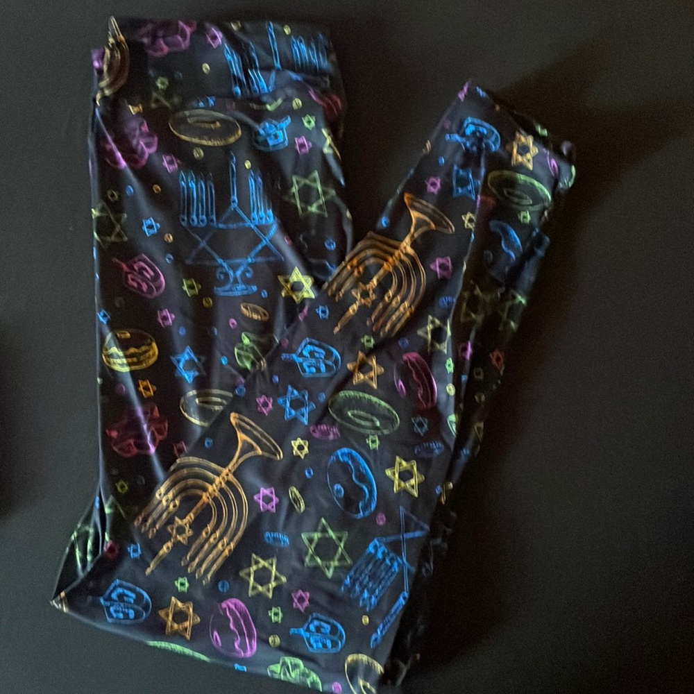 Hanukkah Celebration Buttery Soft New Boutique Leggings.